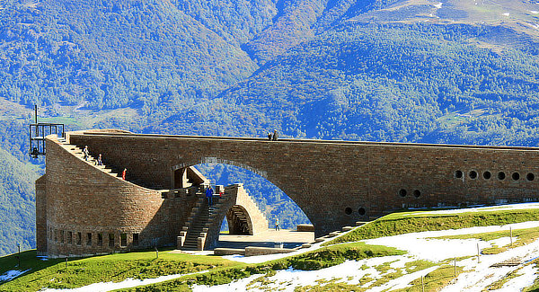 Santa Maria degli Angeli, Mario Botta, Enzo Cucchi, Monte Tamaro, Bellinzona, Svizzera, Switzerland